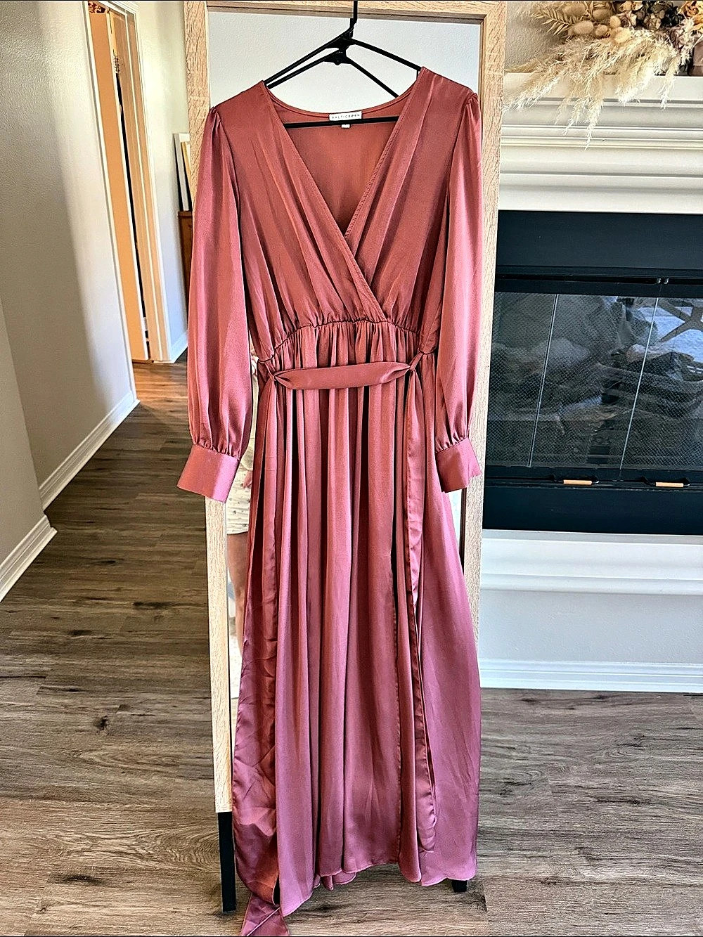 Baltic Born Rusty Rose Satin Long-Sleeve Wrap Dress Pink Size Large